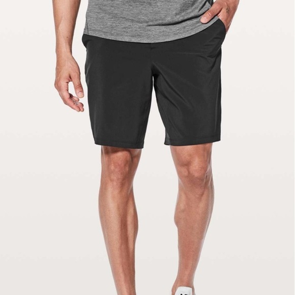 Lululemon sz XL Pace Breaker Out Of Mind Liner 9" Black Shorts great condition - Picture 12 of 13